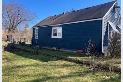 9 Warriner Avenue, Enfield, CT 06082 - Photo 3