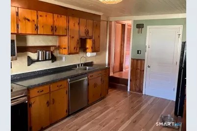 9 Warriner Avenue, Enfield, CT 06082 - Photo 7