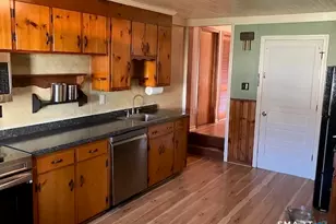 9 Warriner Ave, Enfield, CT 06082 - Photo 7