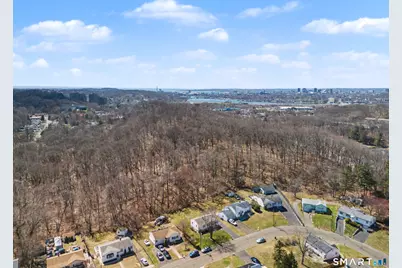 80 Roosevelt St Extension, New Haven, CT 06513 - Photo 29