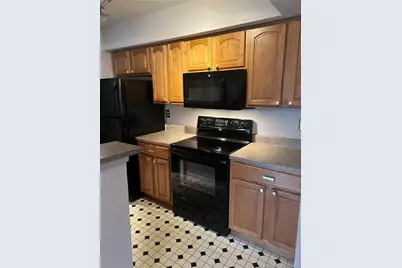 63 Leafwood Lane #258, Groton, CT 06340 - Photo 3