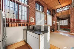 839 Main St, Torrington, CT 06790 - Photo 11