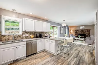 18 Tunnel Road, Roxbury, CT 06783 - Photo 15