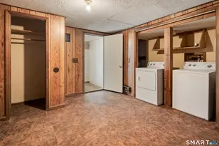 40 Deerwood Ln, Waterbury, CT 06704 - Photo 17