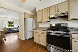 25 Fairland St, Stamford, CT 06905 - Photo 7