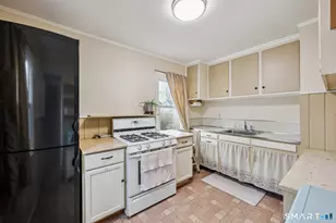 37 Granville Ave, Milford, CT 06460 - Photo 11