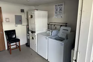 114 Bucks Hl Rd, Waterbury, CT 06704 - Photo 11