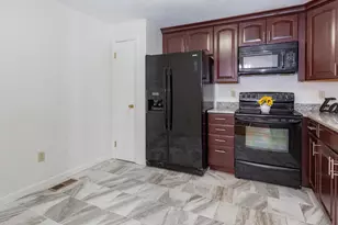 26 Woodside Dr, Farmington, CT 06085 - Photo 11