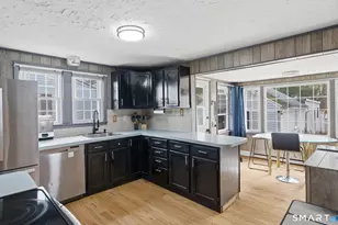 103 Maple St, East Hartford, CT 06118 - Photo 17