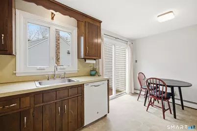 36 Grove Street #E, Manchester, CT 06042 - Photo 7
