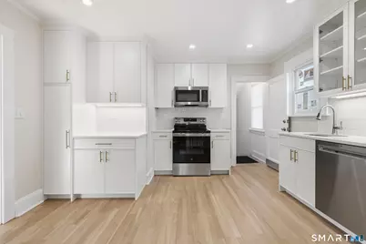 44 Lorraine Terrace #2, Bridgeport, CT 06604 - Photo 5