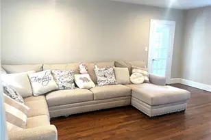 231 Nichols Ave, Stratford, CT 06614 - Photo 5