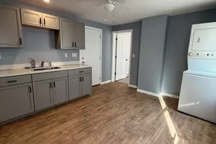 2 Smith St, Ansonia, CT 06401 - Photo 5