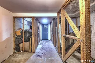 86 Avery St, Stamford, CT 06902 - Photo 17