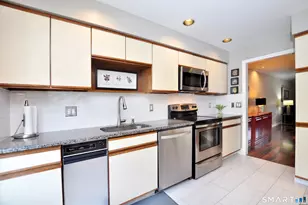 104 Tunxis Village, Farmington, CT 06032 - Photo 13