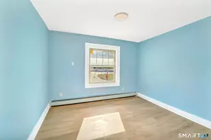 341 Lincoln St, Waterbury, CT 06710 - Photo 9