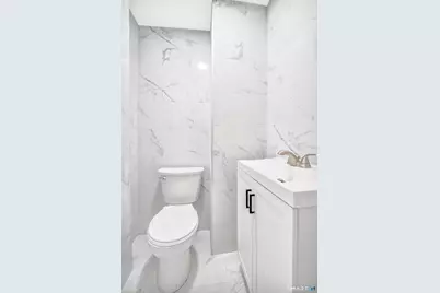 341 Lincoln Street, Waterbury, CT 06710 - Photo 11