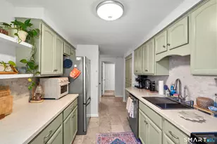 71 Clubhouse Dr, Cromwell, CT 06416 - Photo 17