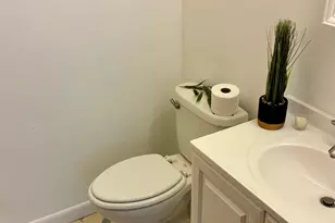 175 Mill Pond Rd, Hamden, CT 06514 - Photo 15