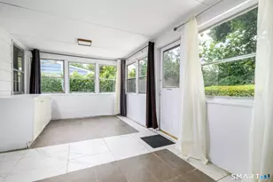 472 Anton St, Bridgeport, CT 06606 - Photo 9