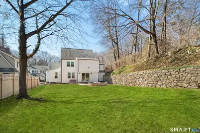 29 Pierce Place, Stamford, CT 06906 - Photo 5