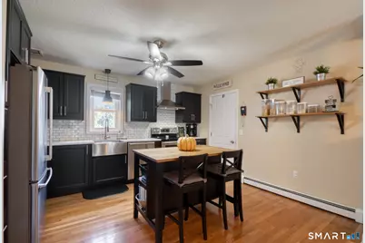 10 Guarino Drive, Middletown, CT 06457 - Photo 3