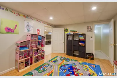 10 Guarino Drive, Middletown, CT 06457 - Photo 31