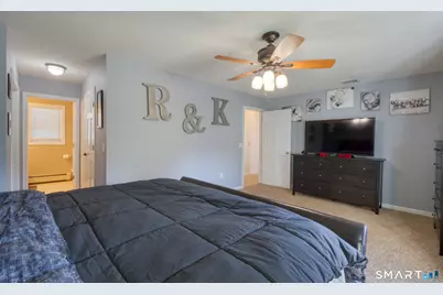 10 Guarino Drive, Middletown, CT 06457 - Photo 15