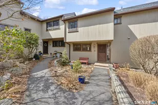 4 Deer Hill Ct, Woodbury, CT 06798 - Photo 1