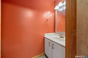 4 Deer Hill Ct, Woodbury, CT 06798 - Photo 7