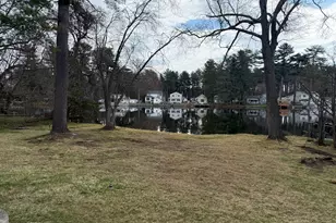 42 Wheeler Dr, Enfield, CT 06082 - Photo 3