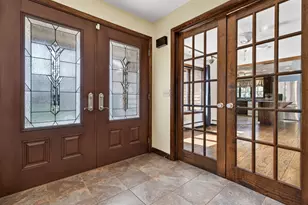21 Gun Shot Rd, Waterford, CT 06385 - Photo 9