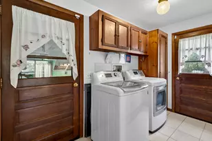 21 Gun Shot Rd, Waterford, CT 06385 - Photo 17