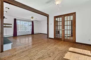 21 Gun Shot Rd, Waterford, CT 06385 - Photo 11