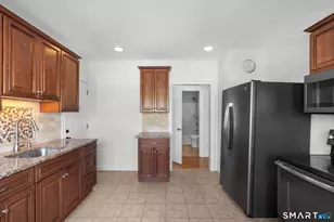 712 Madison Ave, Bridgeport, CT 06606 - Photo 15