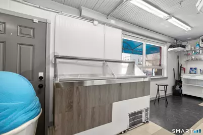 712 Madison Avenue #1st floor with storefront, Bridgeport, CT 06606 - Photo 9