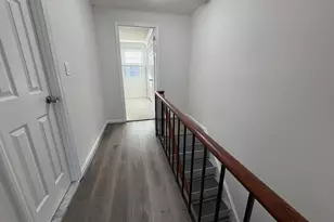 88 E Gate Ln, Hamden, CT 06514 - Photo 11