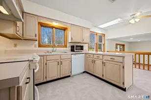 47 Wapping Wood Rd, Ellington, CT 06029 - Photo 11