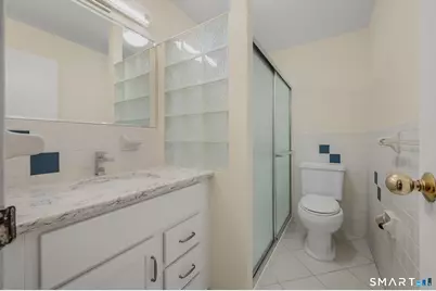 292 Pequot Avenue #2N, New London, CT 06320 - Photo 23