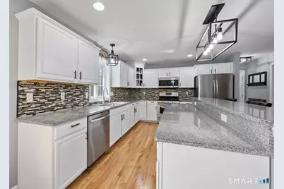 23 Woodberry Court, Wolcott, CT 06716 - Photo 7