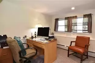 21 Mcdermott Cir, Hamden, CT 06518 - Photo 17