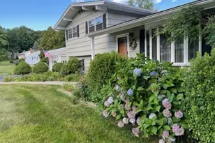 21 Mcdermott Cir, Hamden, CT 06518 - Photo 3