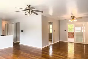 17 Fieldstone Rd, Waterbury, CT 06704 - Photo 7