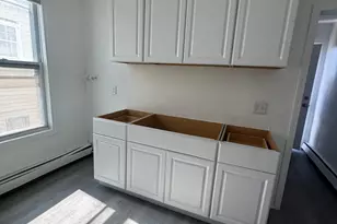 265 6th St, Bridgeport, CT 06607 - Photo 1