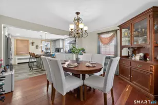 64 Cromwell St, Hartford, CT 06114 - Photo 9