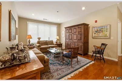 1 King Philip Drive #212, West Hartford, CT 06117 - Photo 5