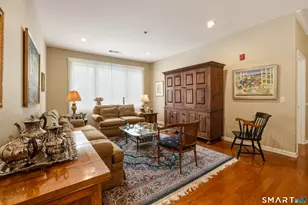 1 King Philip Dr, West Hartford, CT 06117 - Photo 5