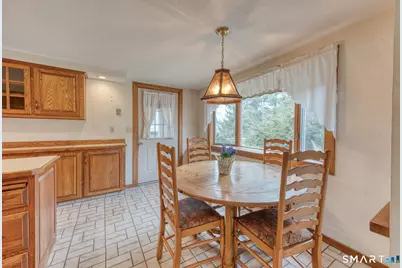 879 Neipsic Road, Glastonbury, CT 06033 - Photo 9