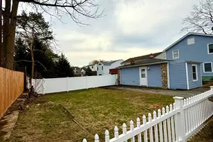 53 Mc Clean Ave, Stamford, CT 06905 - Photo 1