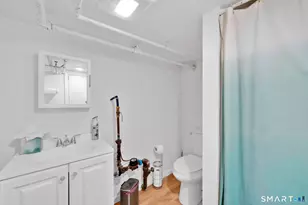 71 Seymour St, Windsor, CT 06095 - Photo 35